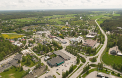 Ilmakuva Kaustisen keskustasta 2025.